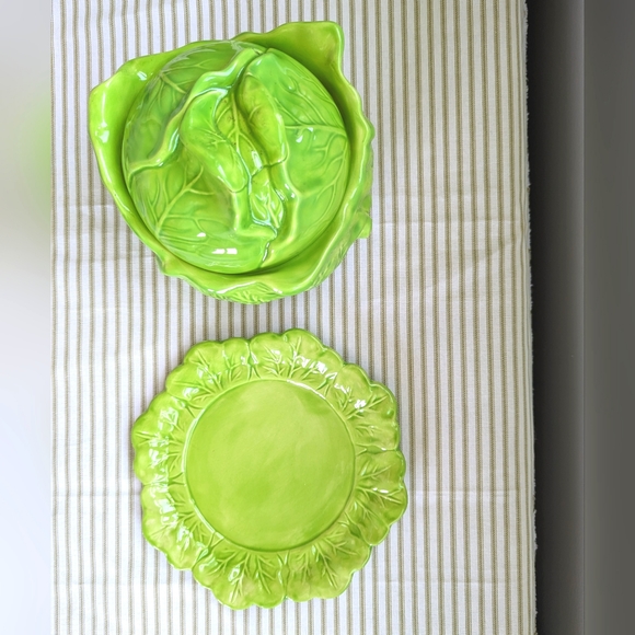 Cabbage ware lettuce ware soup tureen and platter 3 pieces - Picture 4 of 5